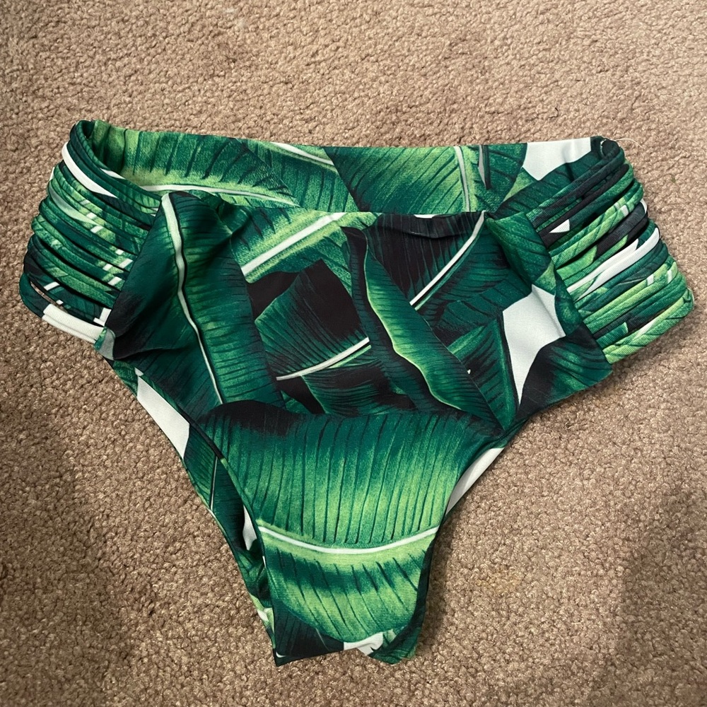 NEW Palm leaf swim bottoms size S